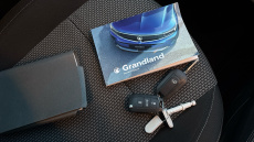 Vauxhall Grandland 1.2 Turbo SE 5dr Petrol Hatchback